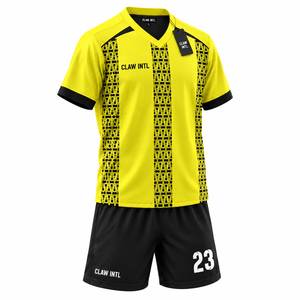 Camiseta de Fútbol para Hombre Claw Intl, Amarilla y Negra, Cuello en V, Manga Larga, Sublimada, Poliéster que Absorbe la Humedad, Corte Regular, Ajustable - Product Image 3