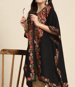 Hermoso Kaftán de Dubái para Mujer, Bordado a Mano, Vestido Kaftán, Ropa y Accesorios Tradicionales Diseñados para Musulmanas - Product Image 1