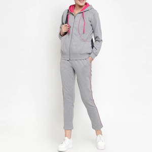 Ensemble de survêtement deux pièces pour femme, hiver, écologique, respirant, en polaire, avec sweat à capuche zippé et pantalon large - Product Image 3