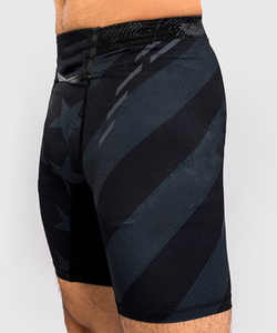 Shorts MMA personnalisés à impression numérique, extensibles, respirants et légers pour l'entraînement de Muay Thai, de boxe et de kickboxing - Product Image 5