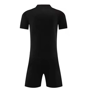 Tenues de football en gros fabriquées à partir de matériaux performants de qualité, offrant des soins faciles, une excellente durabilité et un service OEM en gros. - Product Image 2