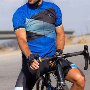 Jersey de Ciclismo con Diseño de Seguridad y Detalles Reflectantes, Tejido con Control de Humedad y Bolsillo Trasero Seguro - Product Image 5