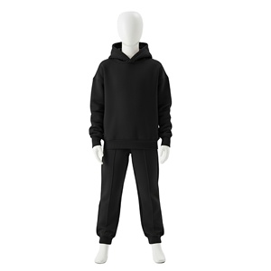 Ensemble de survêtement noir épais en molleton personnalisé avec logo pour enfants, sweat à capuche oversize et pantalon de jogging pour garçons et filles - Product Image 2