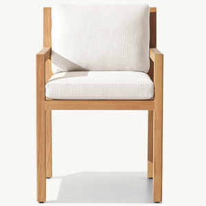 Une chaise longue en teck équipée d'accoudoirs et de coussins en teck doux, au style moderne, adaptée à une utilisation en extérieur. - Product Image 6