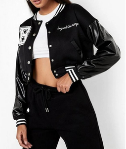 Blouson universitaire d'hiver pour femme avec patch en chenille personnalisé, en laine premium et cuir de poisson, logo OEM, fabrication en usine, marque privée - Product Image 6