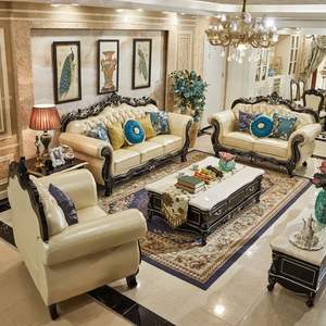 ชุดโซฟาไม้มะฮอกกานีแกะสลักสีเบจทองหรูหราสไตล์พลาซ่า ทนทาน เป็นมิตรกับสิ่งแวดล้อม พร้อมฟองน้ำคุณภาพสูง สำหรับห้องนั่งเล่น - Product Image 1