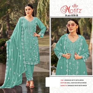 Trending Festive Organza Shalwar Kameez Set con hermosos bits bordados a juego Sharara Dupatta para invierno para celebraciones - Product Image 3