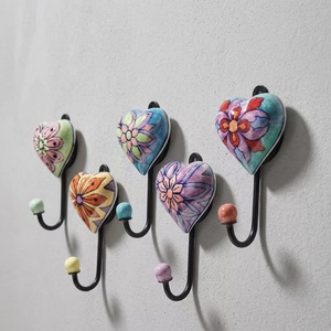 Ba Handmade Heart Wall Hooks 5-Piece Set Ceramic Metal Vintage for Clothing Storage Luxurious Home Decor - Product Image 3