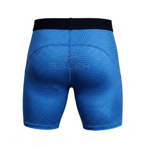 Ensemble de shorts de compression personnalisés à faible MOQ avec tissu extensible léger pour hommes - Product Image 6