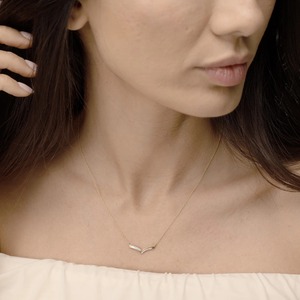 Collar con Colgante de Diamante Cultivado en Laboratorio, Corte Redondo, 0.053CT, Oro Amarillo de 9K, Diseño en Forma de V, para Mujer, Joyería Fina, Venta al Por Mayor, OEM - Product Image 2