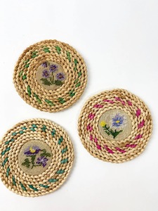 Hermoso Posavasos de Ratán de Diseño para Ocasiones Especiales, Servicio de Té y Café, Decoración de Mesa para Invitados y Protección de Mesa de Comedor - Product Image 4