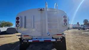 Commercial Cargo Semi Truck Tractor Head 6x4 Sleeper Cab Diesel for Highway Freight Transport - Product Image 6