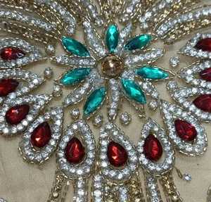 Nuevo Diseño de Tela de Encaje con Cuentas, Cristales y Pedrería Cosidos a Mano, Tul para Vestidos de Novia de Alta Costura, Proveedor al por Mayor - Product Image 2