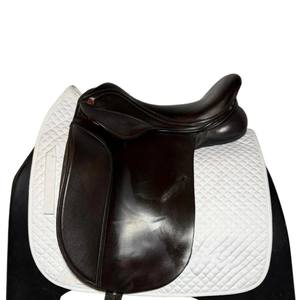 Sillín de doma inglesa de primera calidad Asiento profundo de cuero con Árbol de madera de bloque alto y base de plástico con solapa recta - Product Image 2