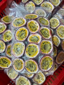 Meilleures ventes : Pulpe de fruit de la passion entière congelée du Vietnam, certifiée ISO, prix usine, 1kg, procédé BQF, graines personnalisables - Product Image 2