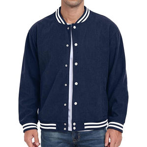 Chaqueta Varsity con Forro de Seda, Interior Premium de Lana, Mangas de Cuero, Acabado Suave, Detalles de Lujo, Chaqueta Letterman - Product Image 4