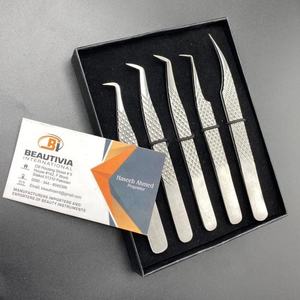 Pinzas de pestañas de acero inoxidable con volumen de agarre de diamante profesional, herramienta de extensión de Punta opaca de etiqueta privada sostenible - Product Image 4