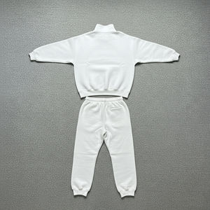 Nuevo Conjunto Deportivo para Hombre con Capucha 100% Algodón, Color Sólido, Logotipo Personalizado Serigrafiado, Ropa Deportiva Cómoda y Transpirable - Product Image 5