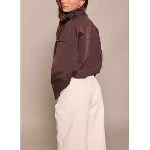 Chaqueta cortavientos OEM personalizada con cremallera de un cuarto, tipo racer, de softshell, para invierno, para adultos, de corte holgado, para mujer, estilo bomber, para correr, ropa deportiva. - Product Image 6