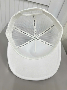 Casquette Snapback Adulte 5 Panneaux en Maille Structurée à Logo Ajustable, Idéale pour les Activités de Plein Air, Fabriquée au Vietnam - Product Image 3