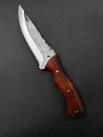 Couteau de chasse et de camping Jexa, acier forgé, lame fixe, bord partiellement dentelé, manche en bois de Paddock, durable, léger, en cuir
