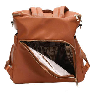 Bolsa de pañales de cuero con diseño personalizado, bolsa de pañales grande para bebé, mochila de cuero genuino, fabricante de bolsas de pañales de cuero. - Product Image 6