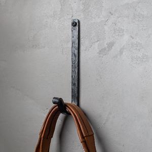 Crochet mural en fer forgé à la main, robuste, simple, rustique, pour organiser manteaux, chapeaux, serviettes, cuisine, salle de bain, entrée - Product Image 1