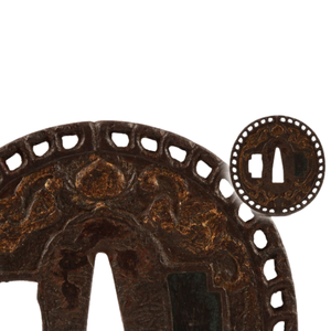 Tsuba antique poli de la période Edo japonaise, en fer Iroe, motif Karakusa (Arabesque), Namban Sukashi, garde de sabre rond, non marqué - Product Image 1