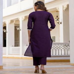 Ensemble VASTRA COTTAGE brodé jacquard Tesla Kurta Pent Vichitra Lace Dupatta violet pour femme, tenue ethnique cousue complète - Product Image 4