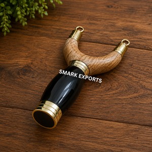 Tirachinas de Madera de Roble Pulida Hecha a Mano con Empuñadura de Cuerno Negro, Estilo Antiguo Feng Shui, Herramienta de Caza Potente para Juegos al Aire Libre para Adultos - Product Image 3