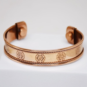 Brazalete Magnético de Cobre Martillado Hecho a Mano, Chapado en Oro Natural Puro para Terapia de Artritis o Regalo, Artesanía en Metal - Product Image 6