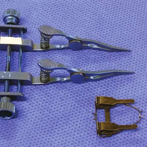 Pinces vasculaires Micro Acland pour la chirurgie plastique et la neurochirurgie, à actionnement manuel, en acier, pour micro-clipps vasculaires et pinces veineuses, en boîtes - Product Image 3