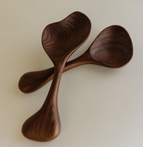 Juego de 2 Servidores de Ensalada de Madera de Acacia, Diseño Único, Moderno y Popular, Accesorios de Cocina - Product Image 1