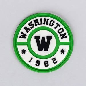 Écussons personnalisés en PVC et caoutchouc thermocollants avec logo 3D en relief pour vêtements, sacs et accessoires |   Tissu en toile de haute qualité MOQ 100 - Product Image 4