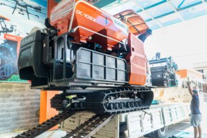Cosechadora Combinada Kubota DC108X de Alta Capacidad, Máquina Comercial para la Cosecha de Arroz para Grandes Operaciones Agrícolas - Product Image 6