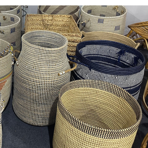 Panier en herbe de mer durable fait à la main à partir d'herbe de mer naturelle pour la décoration intérieure polyvalente Fournisseur en gros Léger Durable - Product Image 6