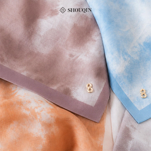 Shouqin Embun - Pañuelo Cuadrado Elegante con Estampado Floral Antiarrugas, Corte Láser, Hiyab para Mujeres Musulmanas, Venta al por Mayor - Product Image 6