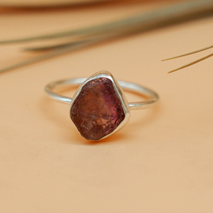 Natural <b>Garnet</b> Gemstone <b>Ring</b> 925 Sterling <b>Silver</b> Handmade Red <b>Garnet</b> Statement <b>Ring</b> Minimalist Fine Jewelry For Women Wholesale - Product Image 1