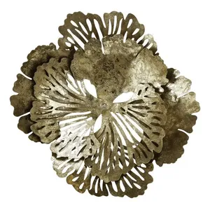 Décoration murale en métal au design floral sophistiqué pour les maisons modernes, rehaussant les intérieurs avec des détails complexes et raffinés. - Product Image 4