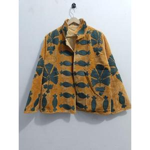 Veste d'hiver courte en velours rose pour femme avec col mandarin et broderie florale, doublure en coton - Idéale pour les fêtes et les cadeaux - Product Image 4