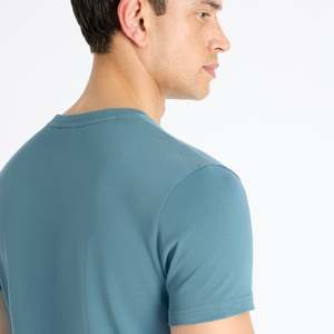 Camiseta de Hombre Casual 100% Algodón, Color Sólido, Cuello Redondo, en Oferta, con Impresión de Logotipo Personalizado - Product Image 4