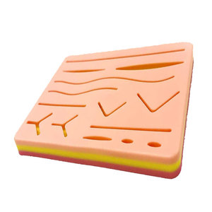 Kit de Entrenamiento Profesional para Sutura con Portaagujas, Pinzas para Tejidos, Tijeras Quirúrgicas y Almohadilla de Práctica de Silicona - Product Image 2