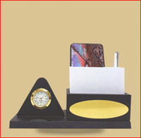 Organisateur de bureau en bois personnalisé, porte-stylos triangulaire, support pour cartes, porte-papiers, cadeau de bureau