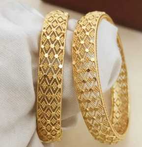Bracelet traditionnel en laiton finition antique fait main MN EXPORTS, accessoire ethnique classique pour femme, origine Uttar Pradesh, pour mariage - Product Image 6