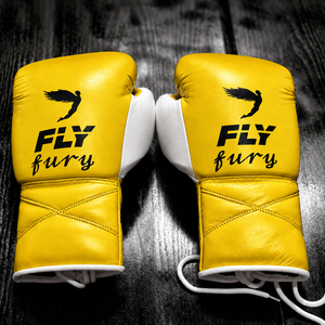 ถุงมือชกมวย FLY แบบรัดข้อมือ ปิดด้วยแถบตีนตุ๊กแก ปิดนิ้วมือเต็มรูปแบบ ทนทาน สำหรับฝึกซ้อมมืออาชีพ ทำจากหนังวัว ระบายอากาศได้ดี - Product Image 1