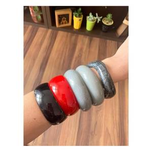 Brazalete de Resina con Diseño de Mármol en Borgoña, Rosa Claro, Magenta y Azul, Ancho, Grueso y Brillante, para Mujer, Joyería de Moda, Acrílico - Product Image 5