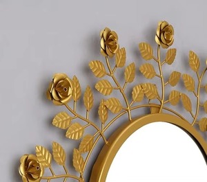Espejo de Pared Redondo de Metal Dorado con Diseño Floral, Marco Decorativo Glamuroso Personalizable al por Mayor - Product Image 3