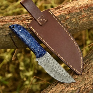 Cuchillo de caza y camping de hoja fija con patrón de acero de Damasco personalizado, punta recta, mango de resina de nido de abeja, espiga completa, para exteriores - Product Image 1