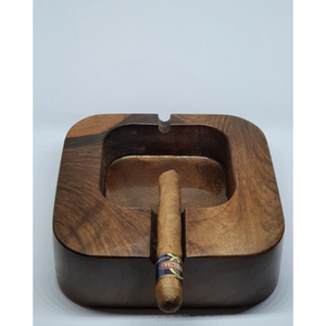 Cendrier carré en bois artisanal pour cigares et cigarettes avec 4 fentes, design vintage sculpté à la main, plateau à fumer en bois pour la maison - Product Image 5