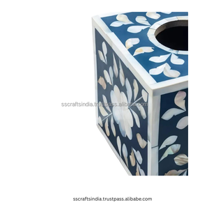 Porte-mouchoirs en nacre fait à la main motif floral boîte décorative pour les intérieurs de maison modernes et classiques - Product Image 3